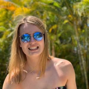 Meet your Posher, Maddie